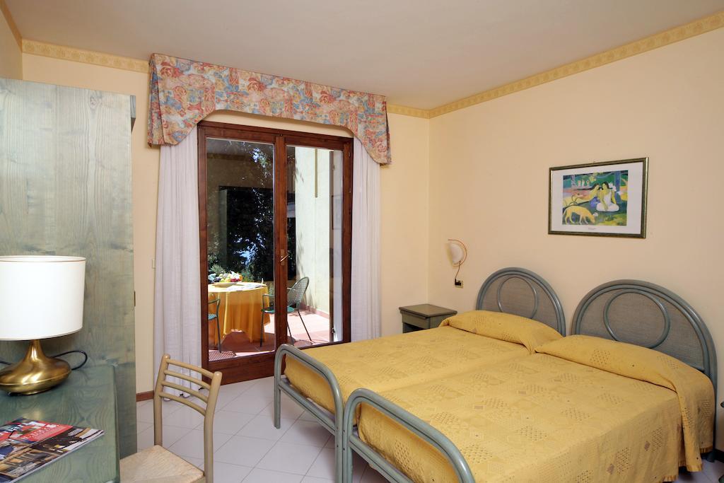Residence Madrigale Marciaga Zimmer foto